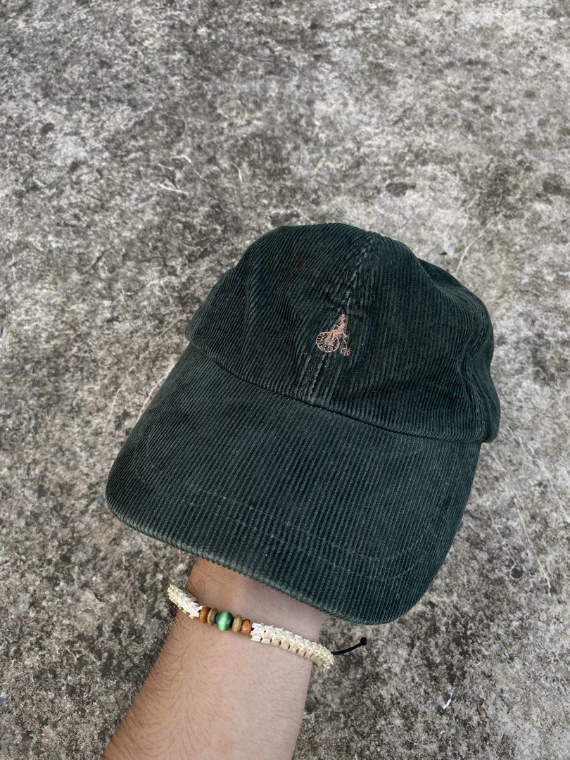 Beanpole Corduroy Cap (Category: Caps & Hats) located in Cebu City. Submitted by gianperothrifter (Listing ID 1451124554, Image 3). Description: Size: One Size (Adjustable strapback) Color: Forest Green / Dark Emerald Style: Dad Hat / Baseball Cap Issue: Check last photo.