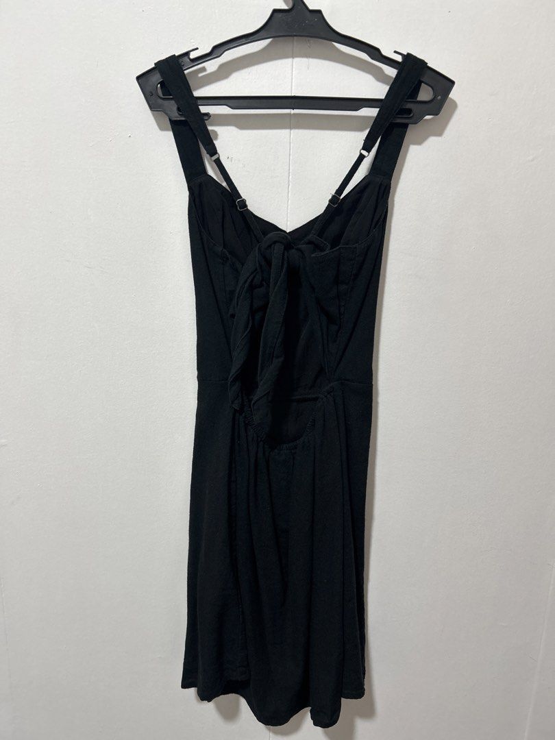 Black Dress (Category: Dresses) located in Cabanatuan. Submitted by wompywompy (Listing ID 1451101041, Image 2). Description: .