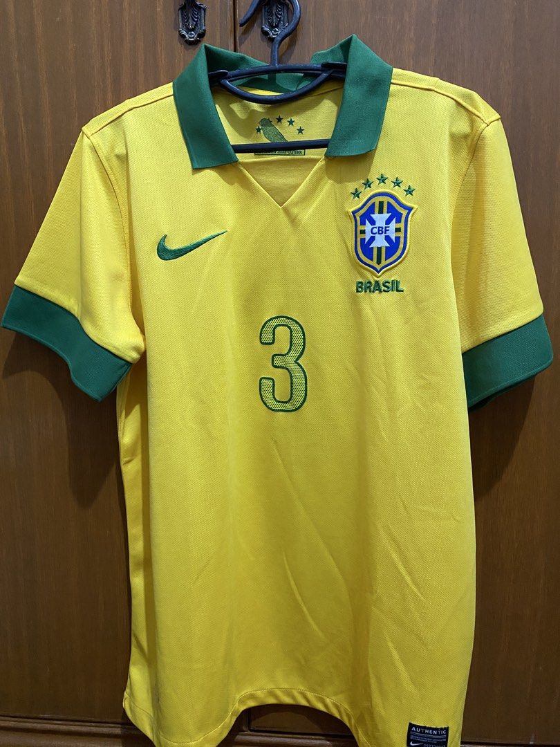 BRAZIL FOOTBALL JERSEY (Category: Activewear) located in Subic. Submitted by thaichilisauce (Listing ID 1451025450, Image 1). Description: S-M no flaws and still in good condition.