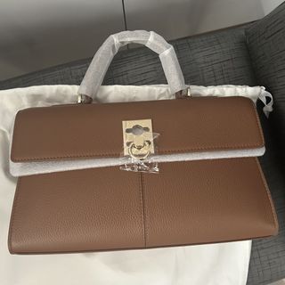 （分類：）位於 。 由 ireneeesss 提交（商品編號 1450948427，圖片 1）。簡介： 。