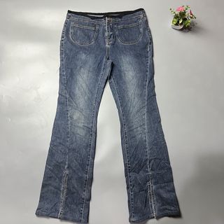 (Category: ) located in . Submitted by g___shop (Listing ID 1451034971, Image 1). Description: .