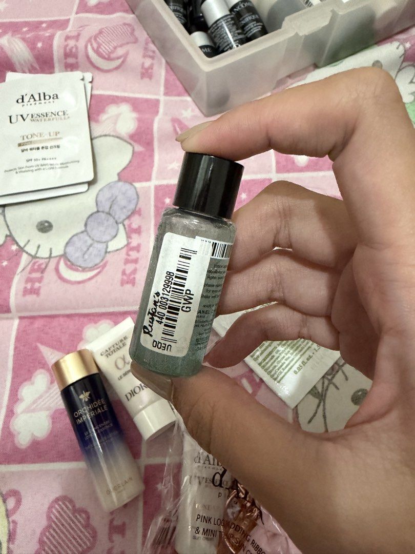 Chanel Eye Make Up Remover (Category: Face Care) located in Las Pinas. Submitted by gmonteros (Listing ID 1451107866, Image 2). Description: .