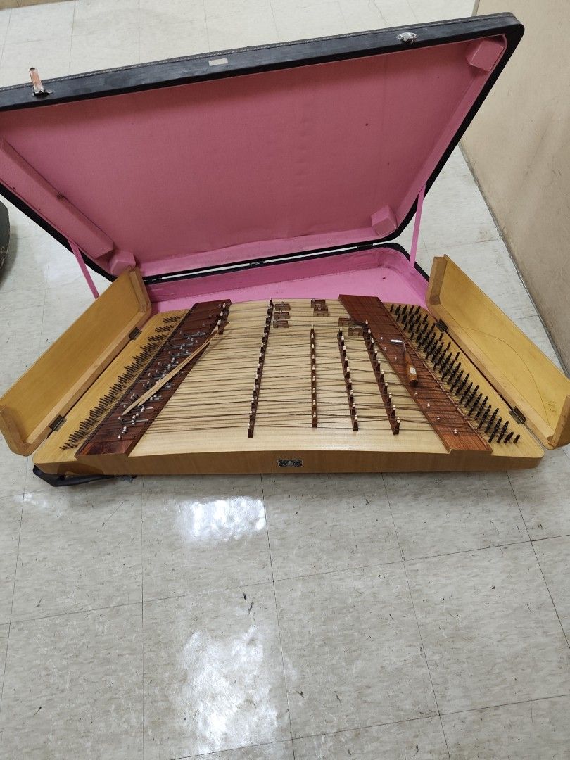 Chinese Hammered Dulcimer （分類：樂器）位於 Hong Kong。 由 cosmicdeer_d7760b 提交（商品編號 1451066897，圖片 2）。簡介： 。