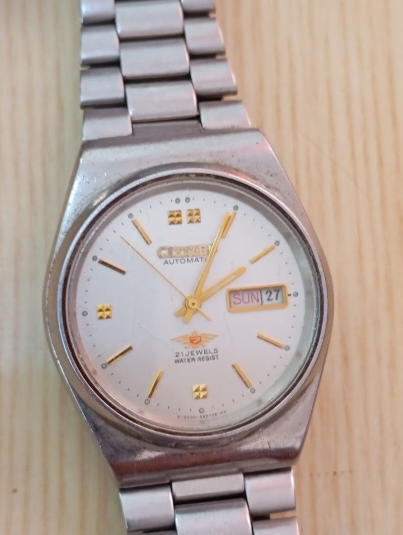 Citizen automatic (Category: Men's Watches) located in Las Pinas. Submitted by quick_deals_great_finds2 (Listing ID 1451129179, Image 1). Description: Original good working condition Automatic 35mm medium Fits wrist size 6.8 inches.