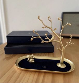 （分類：）位於 。 由 tiphaniewow 提交（商品編號 1450981873，圖片 1）。簡介： 。
