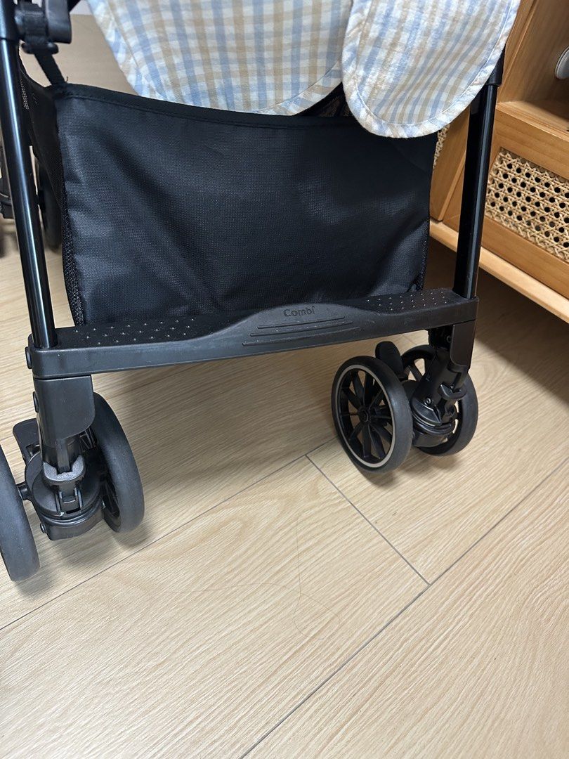 Combi Bb車 sugocal light （分類：外出用品 - 嬰兒車）位於 Hong Kong。 由 shekkipmei302 提交（商品編號 1451021427，圖片 3）。簡介： 。