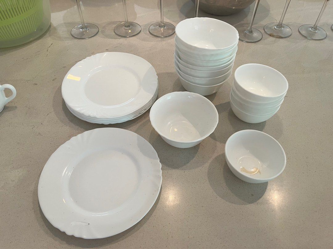 Complete dinnerware set (Category: Dinnerware & Cutlery) located in Manila. Submitted by jst_507 (Listing ID 1451012502, Image 2). Description: 2 charger plates, 6 dining plates, 6 small plates, 5 small bowls, 8 soup bowls (standard size) - ₱140 each - ₱3,000 for all - No damage -Price is negotiable Please chat us if you have any additional questions or concerns. .