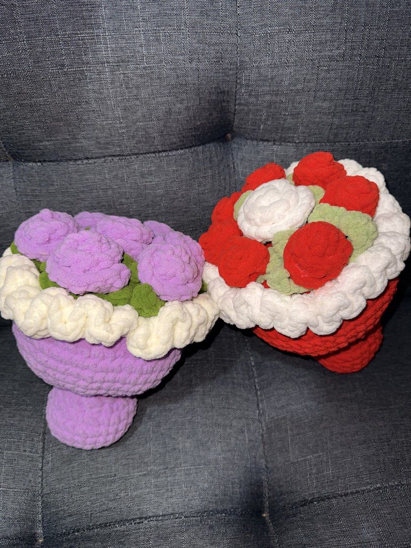 Crochet Large Bouquet (Category: Flowers & Bouquets) located in Makati City. Submitted by wlls08 (Listing ID 1451074295, Image 3). Description: Pick color, red or purple. Get both for only ₱1,550.