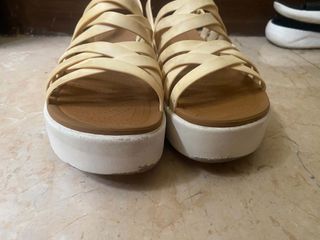 (Category: ) located in . Submitted by arni1 (Listing ID 1451020399, Image 1). Description: .