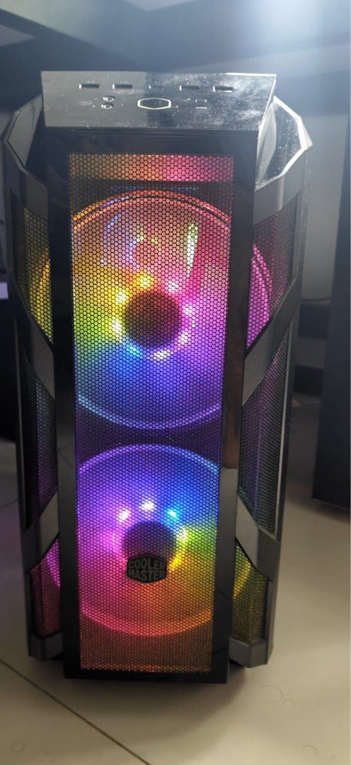Custom Gaming PC with RGB Lighting515435812168017923