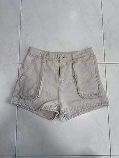 (Category: ) located in . Submitted by yqiannn (Listing ID 1451002318, Image 1). Description: .