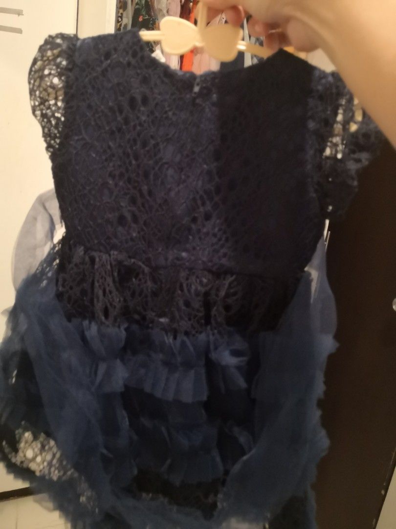 Dark blue gown for kids (Category: Babies & Kids Fashion) located in Marikina City. Submitted by lotsofdeclutter (Listing ID 1450962934, Image 2). Description: Sf by client at marikina heights.