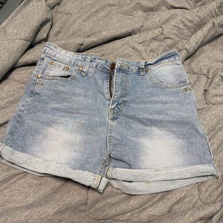 (Category: ) located in . Submitted by putrijasnita_123 (Listing ID 1451085777, Image 1). Description: .