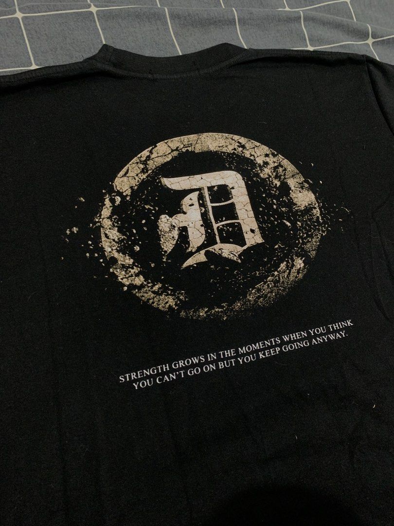 DEGRADED Regular Fitting Black T-shirt (Category: Tshirts & Polo Shirts ) located in Antipolo. Submitted by kenet13 (Listing ID 1451010773, Image 3). Description: 3 times lang nagamit then natambak na. Used but not abused‼️ Size: Large to XL Ganda ng tela nito.
