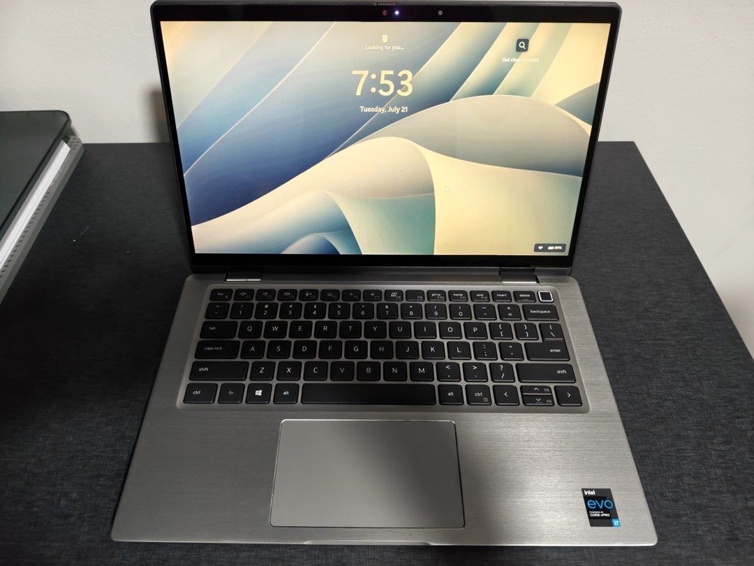 Dell Laptop Intel Evo Silver