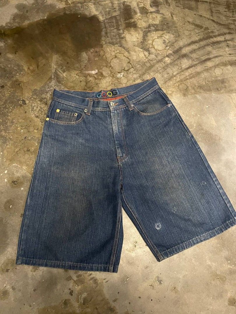 Denim Coogi Jorts (Category: Shorts) located in Manila. Submitted by 2bleup_ (Listing ID 1450976219, Image 2). Description: no any issue.