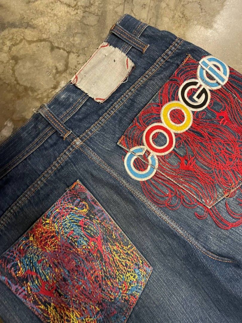 Denim Coogi Jorts (Category: Shorts) located in Manila. Submitted by 2bleup_ (Listing ID 1450976219, Image 3). Description: no any issue.
