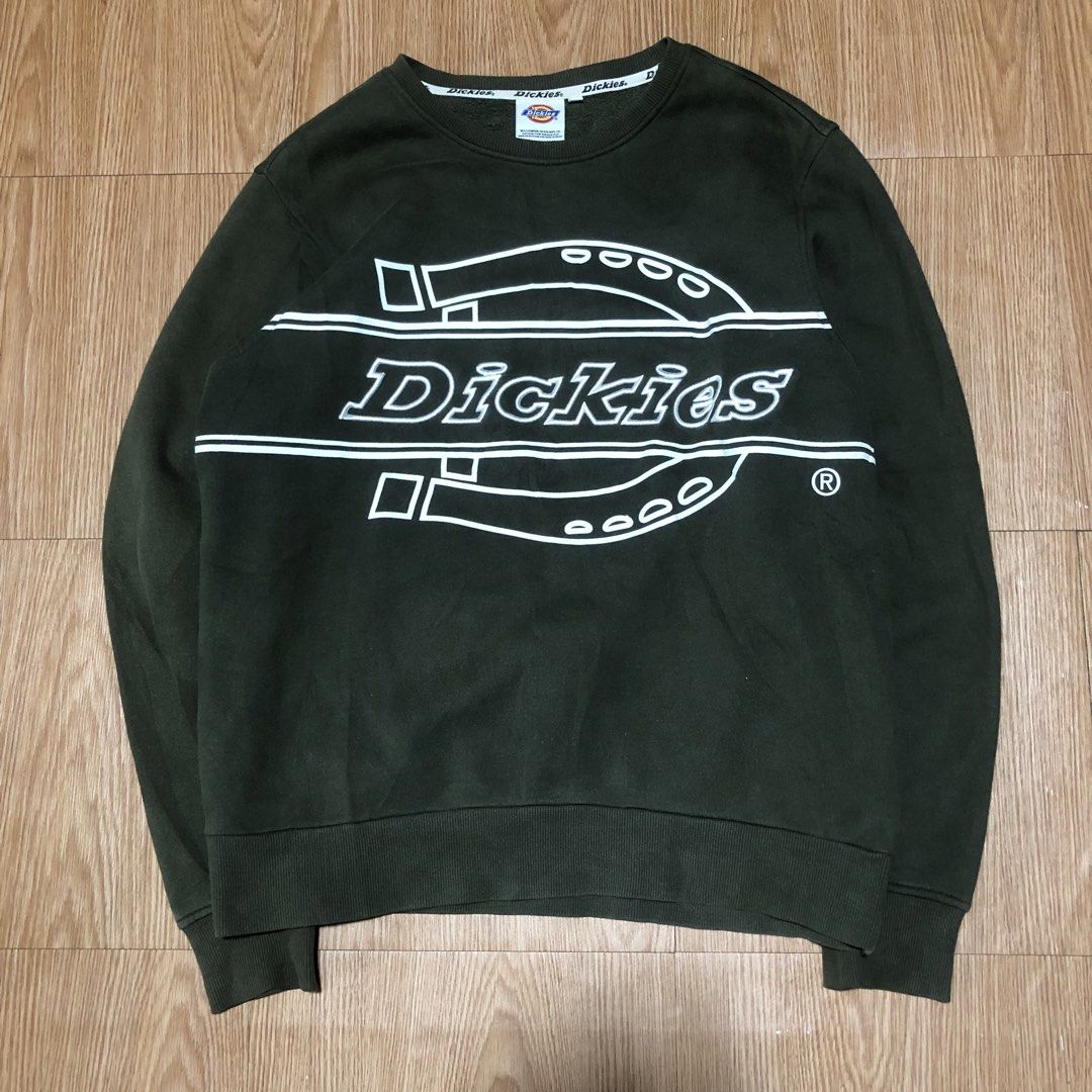 Dickies Green Graphic Sweatshirt XL (Category: Coats, Jackets and Outerwear) located in Quezon City. Submitted by yeahsource222 (Listing ID 1451030634, Image 1). Description: - Dickies Green Sweatshirt - Size XL - Large white graphic logo on front - Crew neck, long sleeves - Material: 70% Cotton, 30% Polyester - Perfect for casual wear.