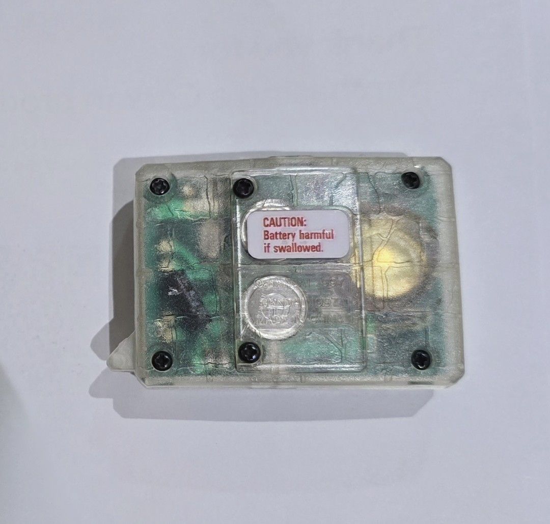 Digimon vpet version 1 US (Category: Toys & Games) located in Kuala Lumpur. Submitted by danibustard (Listing ID 1451070968, Image 2). Description: perfect working condition.