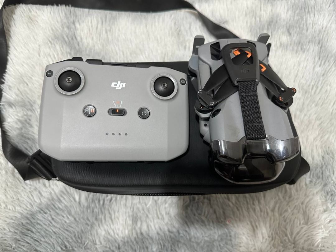 DJI Mini 5 Pro FMC complete set (Category: Drones) located in Manila. Submitted by gadjetseller122889 (Listing ID 1451045334, Image 2). Description: For Sale 38,000 DJI Mini 5 Pro FMC complete set Aircraft DJI RC-N3 Flight battery x3 Two way charging hub Shoulder bag ND Filter Set 6 set of propeller Cycle count 4, 6, 6 Meet up Q.C Batasan, Commonwealth, Fairview, SJDM Bulacan Marikina Nangka Marikina or San Mateo, Rizal. Pwede shipping via JNT or