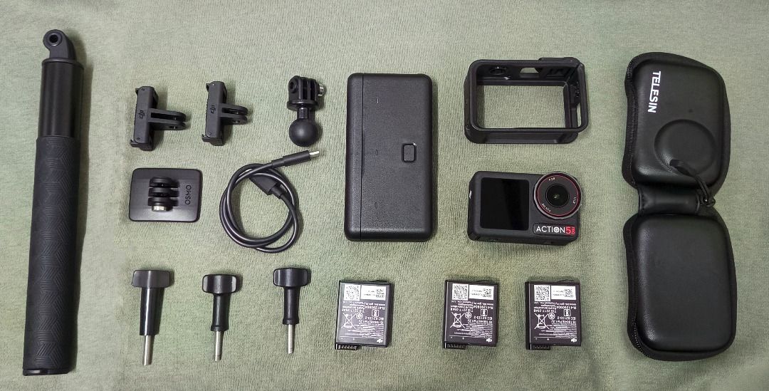 DJI OSMO ACTION 5 PRO ADVENTURE COMBO (Category: Cameras) located in Pasay City. Submitted by wiserabbit.0ba5d4 (Listing ID 1451015528, Image 1). Description: DJI OSMO ACTION 5 PRO ADVENTURE COMBO Sale Price: ₱18,000 Specifications: - 146g - 3 Microphones - 1.46” Front Screen - 2.5” Rear Screen - 1/1.3 inch CMOS - 1950 mAh Extreme Battery Plus - Waterproof up to 20 meters (65.6 feet) - Wi-Fi 6.0 - Bluetooth 5.1 Inclusion: Action 5 Pro Extreme Bat