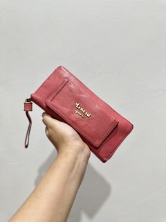 (Kategori: ) berada di . Dikirim oleh hinduwan.bag (ID iklan 1451090862, Gambar 1). Deskripsi: .