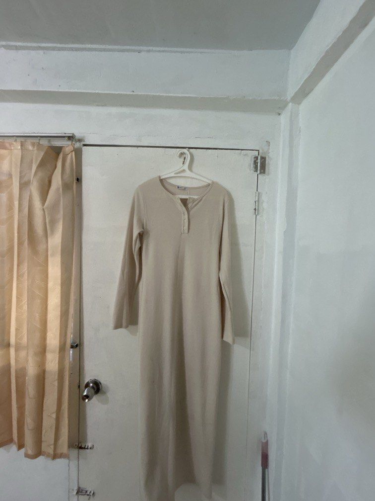 Dres pres body HANA (Kategori: Gaun & Rok) berada di Jakarta Pusat. Dikirim oleh ifahhhh.mountain (ID iklan 1450986166, Gambar 1). Deskripsi: .