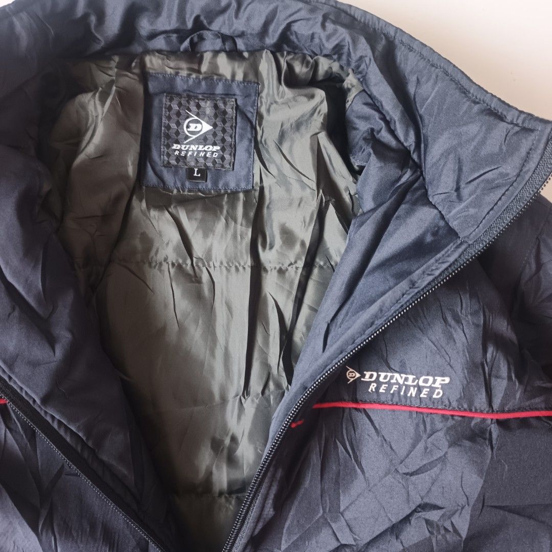 Dunlop Workwear Semi Puffer Jacket (Category: Coats, Jackets and Outerwear) located in Bulacan. Submitted by kanyewestlover0x (Listing ID 1450947210, Image 3). Description: 23 × 27 (Large-Xlarge) Excellent condition No issue ganda nito in person swear! semi puffer.