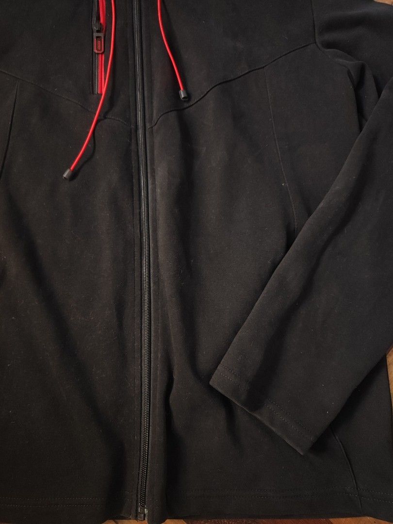 Ego Black and Red Jacket (Category: Coats, Jackets and Outerwear) located in Zamboanga. Submitted by hirayangbuwan (Listing ID 1450962149, Image 2). Description: L: 73 cm W: 53 cm Arm L: 64 cm Arm W: 16 cm.