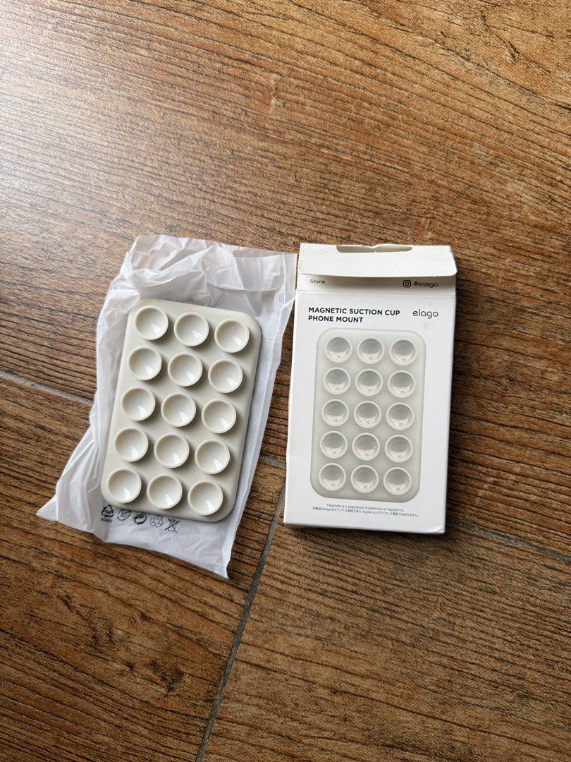 elago Magnetic Suction Cup Phone Mount (Category: Other Mobile & Gadget Accessories) located in Quezon City. Submitted by jong_17 (Listing ID 1451128210, Image 1). Description: - Elago Magnetic Suction Cup Phone Mount - Comes in original packaging -just fitted but never used.