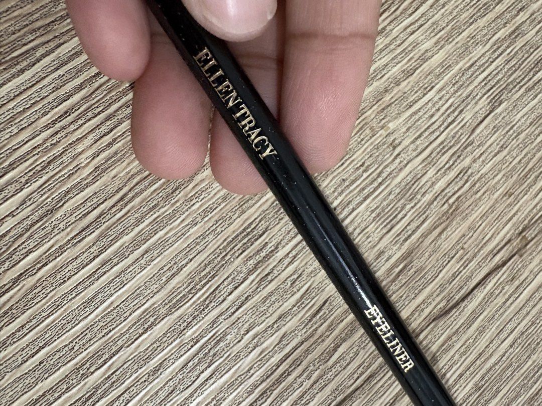 Ellen Tracy Eyeliner (Category: Makeup) located in Taguig. Submitted by blissdreana (Listing ID 1451049632, Image 3). Description: Brand new Imported from Hawaii.