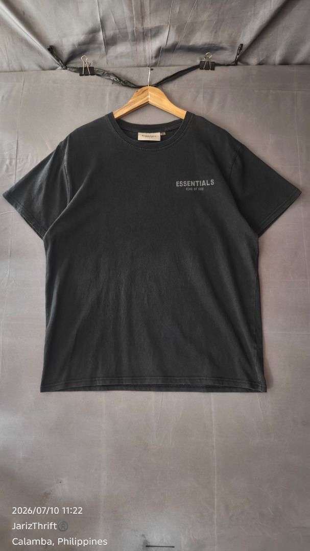 essentials fear of god (Category: Tshirts & Polo Shirts ) located in Calamba. Submitted by jarizthrift (Listing ID 1450970988, Image 1). Description: 21.7 x 26.7.