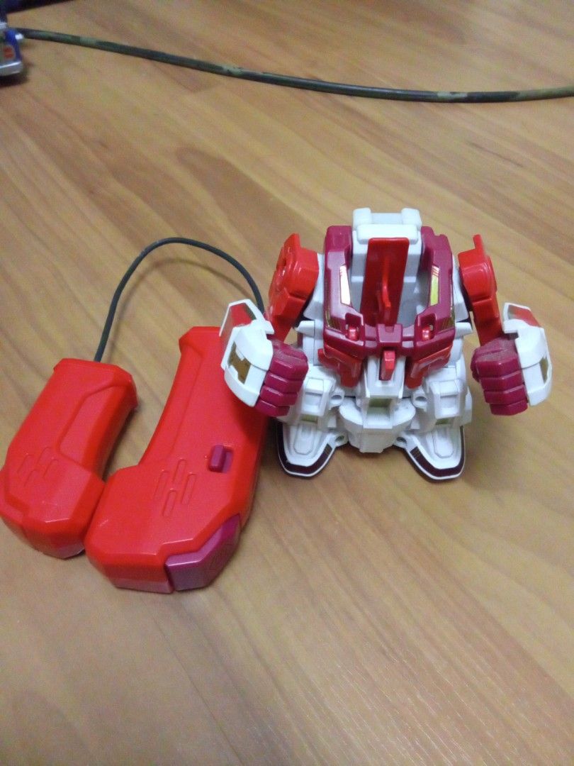 Fighting robot controller (Category: Toys & Games) located in Ipoh. Submitted by syahirmahuddin (Listing ID 1451084177, Image 1). Description: Dapat seperti dalam gambar Masih berfungsi dengan baik Pilot tiada berminat boleh pm..tq .