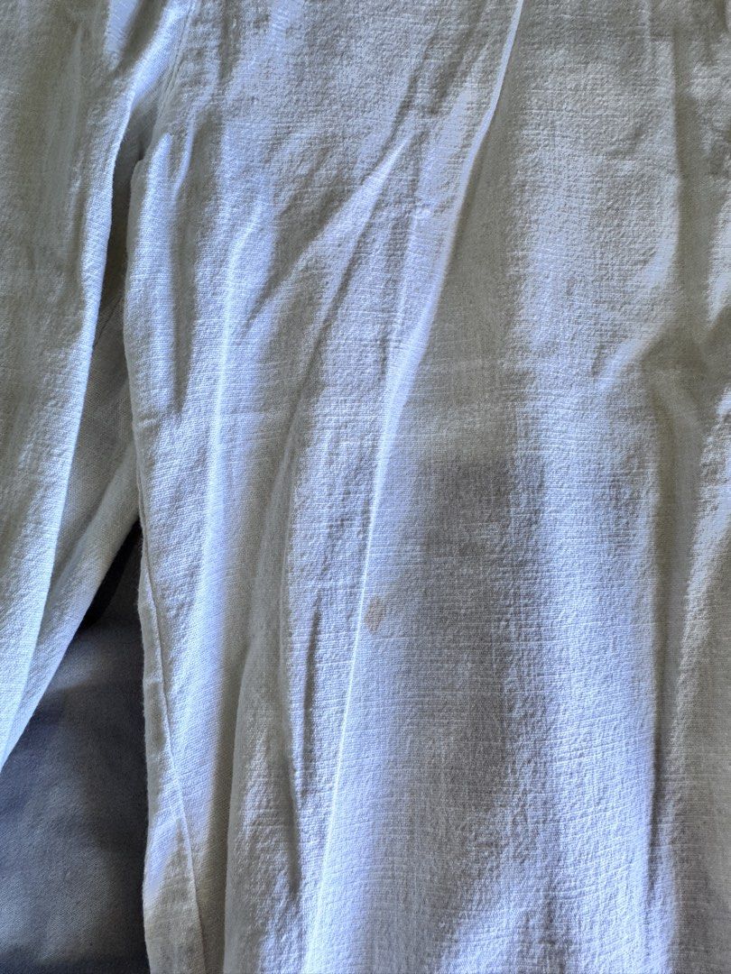 FORME White Linen Blend Wide Leg Pants Size S (Category: Other Bottoms) located in Pasay City. Submitted by idaboutique (Listing ID 1451065163, Image 3). Description: - FORME white pants - Linen blend fabric - Wide leg cut - Elastic waistband at the back - Small faint stain on the right leg (visible in the last photo).