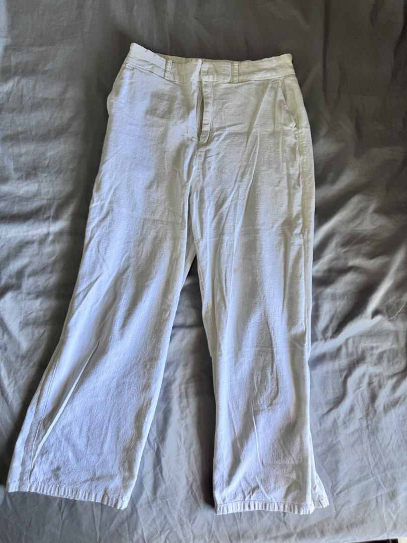 FORME White Linen Blend Wide Leg Pants Size S (Category: Other Bottoms) located in Pasay City. Submitted by idaboutique (Listing ID 1451065163, Image 1). Description: - FORME white pants - Linen blend fabric - Wide leg cut - Elastic waistband at the back - Small faint stain on the right leg (visible in the last photo).
