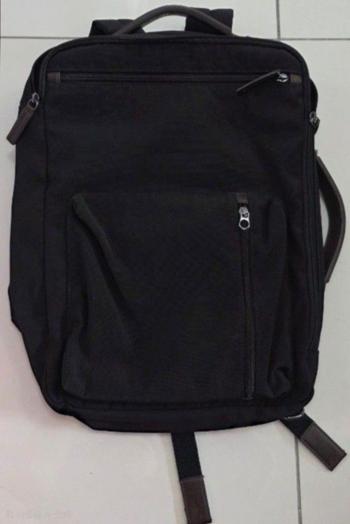 Fossil Backpack (Category: Backpacks) located in Gelugor. Submitted by js.tan. (Listing ID 1451017342, Image 1). Description: .
