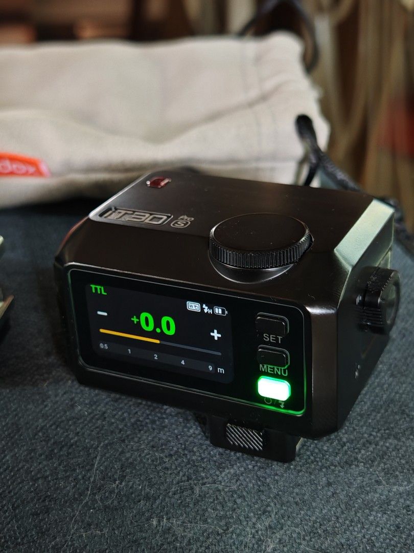 Godox IT30 Pro Mini TTL Flash with Accessories for SONY (Category: Flashes) located in Caloocan City. Submitted by chickencubes (Listing ID 1450960400, Image 2). Description: - Godox IT30B TTL Flash Trigger - Includes trigger unit, soft diffuser, and protective pouch - Screen displays TTL mode and power settings - Ideal for enhancing your photography setup Extra accessories included: Godox TR Hot shoe riser worth 1k+ 3 Color Diffuser kits worth 2