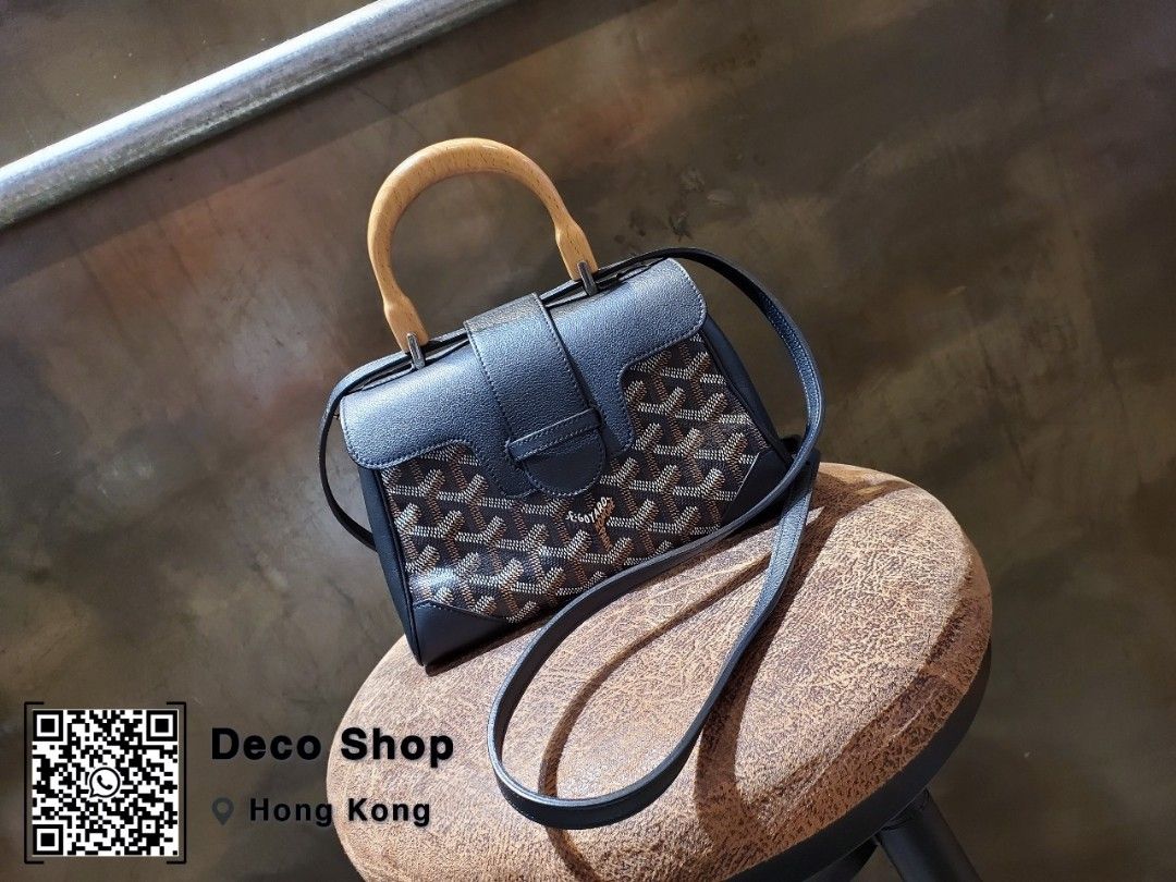 Goyard Black Saigon mini 黑色 西貢包 （分類：手袋及銀包）位於 Hong Kong。 由 decoshop_tst 提交（商品編號 1451008945，圖片 1）。簡介： Goyard Black Saigon mini Used, 90%new Including Dustbag, Box 20 x 12 x 8 cm 時尚百搭💫Goyard黑色西貢包mini。