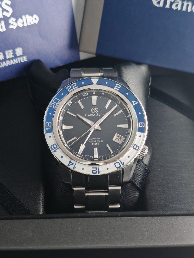 Grand Seiko SBGJ237 (Category: Men's Watches) located in San Juan City. Submitted by MW_888 (Listing ID 1451031986, Image 2). Description: 2020 Seiko Grand Seiko 45mm SBGJ237 Cal 9S86, hi-beat 36000 9.2/10 condition Inclusions: watch, original bracelet fit to approx 8" wrist, booklets, guarantee certificate and original GS box *photo reference on 6.5" wrist 250k.