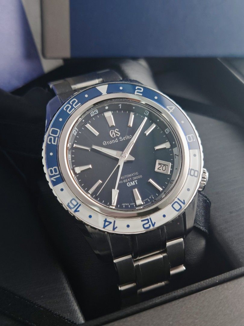 Grand Seiko SBGJ237 (Category: Men's Watches) located in San Juan City. Submitted by MW_888 (Listing ID 1451031986, Image 3). Description: 2020 Seiko Grand Seiko 45mm SBGJ237 Cal 9S86, hi-beat 36000 9.2/10 condition Inclusions: watch, original bracelet fit to approx 8" wrist, booklets, guarantee certificate and original GS box *photo reference on 6.5" wrist 250k.