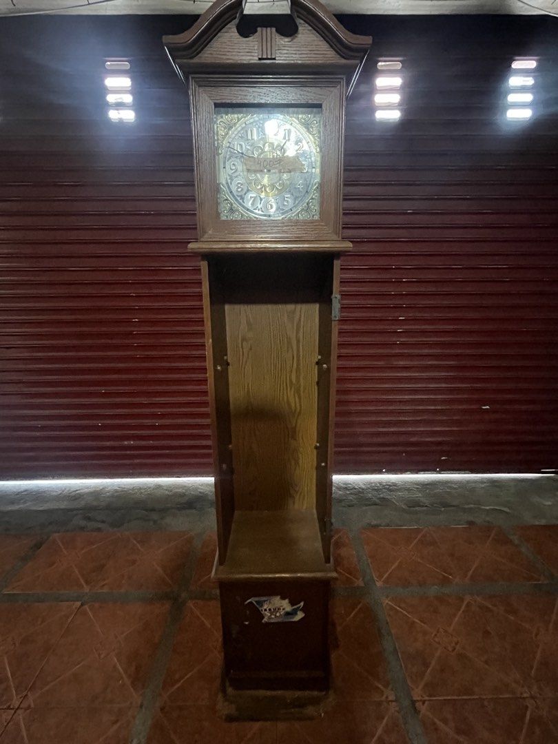 Grandfather clock (Category: Clocks) located in Manila. Submitted by itsmasato (Listing ID 1451113239, Image 1). Description: .
