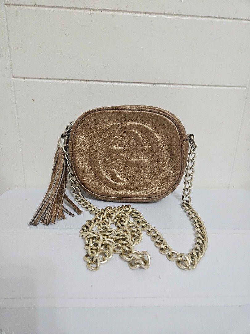 Gucci sling (Category: Luxury Bags & Wallets) located in Pasig City. Submitted by luxefab.finds (Listing ID 1451129891, Image 2). Description: Gucci sling * preloved from 🇰🇷 * coded Rfs: decluttering; too many bags If interested, feel free to make an offer 😀 No to joy reservers please. thanks!.