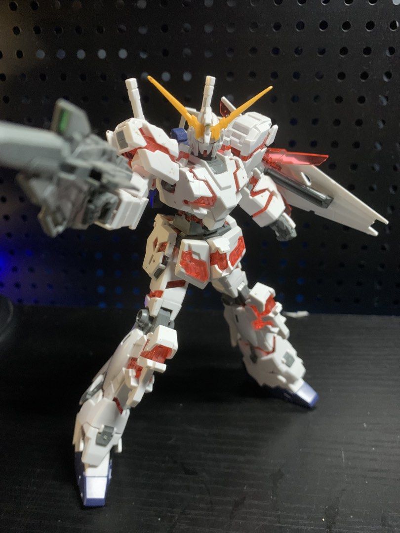 HG RG Gundam (Category: Toys & Games) located in Kota Kinabalu. Submitted by mfazu (Listing ID 1451092642, Image 3). Description: HG & RG Gundam HG Gundam RX-78-2 (Atok) HG Gundam Unicorn RG Gundam Crossbone Loose no box No extra part , sell as it is Sell in set , take all combo-wombo Postage DFOD .