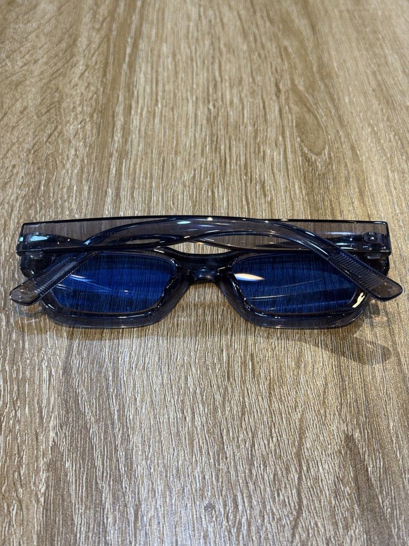 Hipster Sunglasses (Category: Sunglasses & Eyewear) located in Kota Bharu. Submitted by wiaglobalstore (Listing ID 1451040887, Image 2). Description: Hipster Sunglasses Grey Frame - Blue Lenses Size 47 [] 21 - 146 Condition New Item RM40 #wiaglobalstore #hipstersunglasses #gentlemangarment.