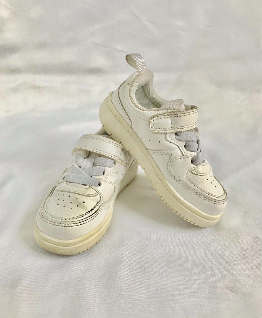 H&M Toddler Shoes (Category: Babies & Kids Fashion) located in Pasig City. Submitted by adikinsdeclutter (Listing ID 1450972300, Image 1). Description: .