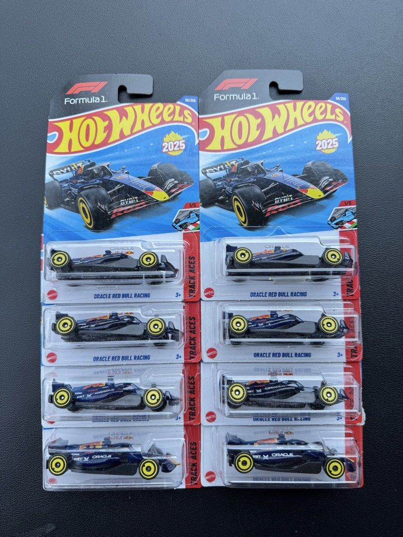 Hotwheels Oracle Red bull Racing (Category: Vehicle & Diecast Models) located in Manila. Submitted by altan16 (Listing ID 1451128256, Image 1). Description: Php 700 each.