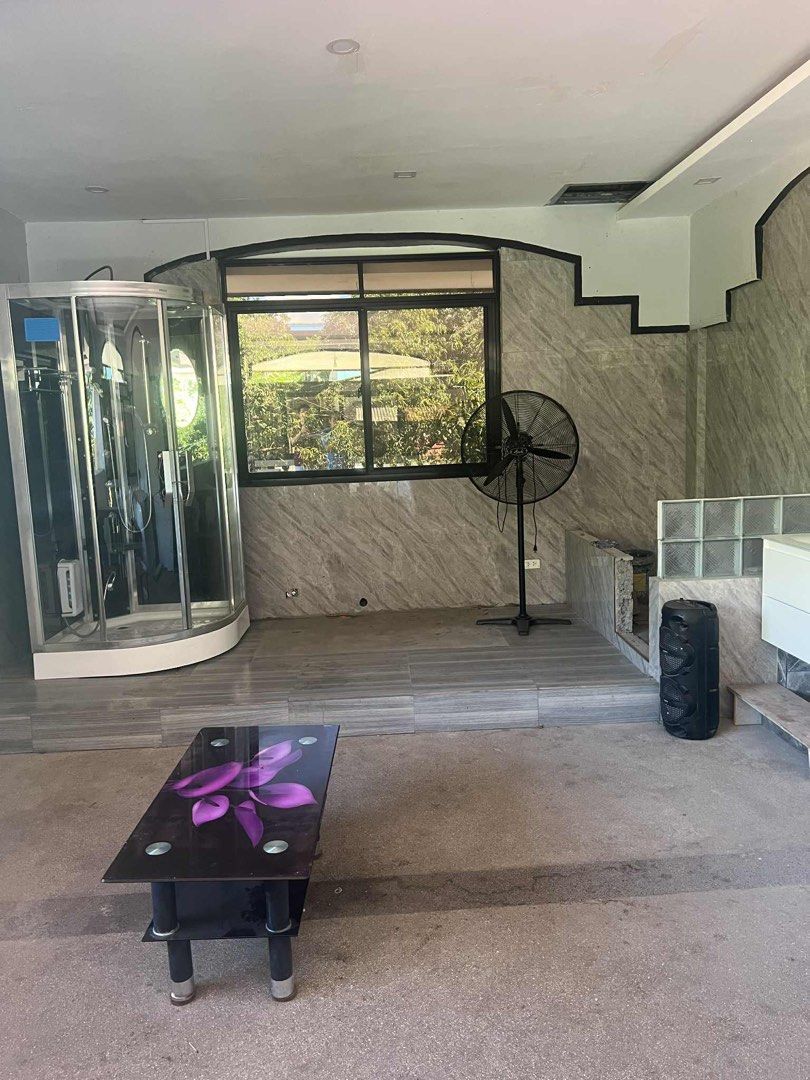 House and Lot (Category: House & Lot) located in Paranaque City. Submitted by vince386 (Listing ID 1450945094, Image 3). Description: FOR SALE: 252sqm House & Lot in GMA Cavite 4BR 5TB PRICE: 4M neg PM for Schedule of Viewing.
