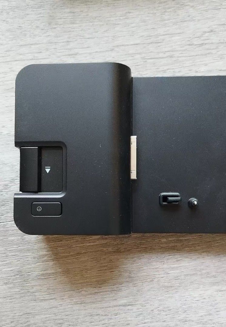HP Docking Station with Power Adapter515428435593144325