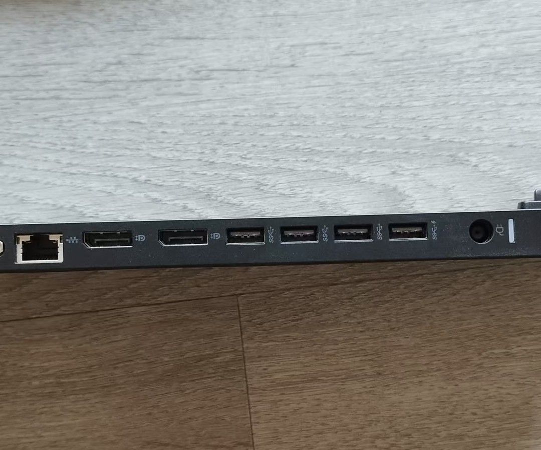 HP Docking Station with Power Adapter515428435593144323