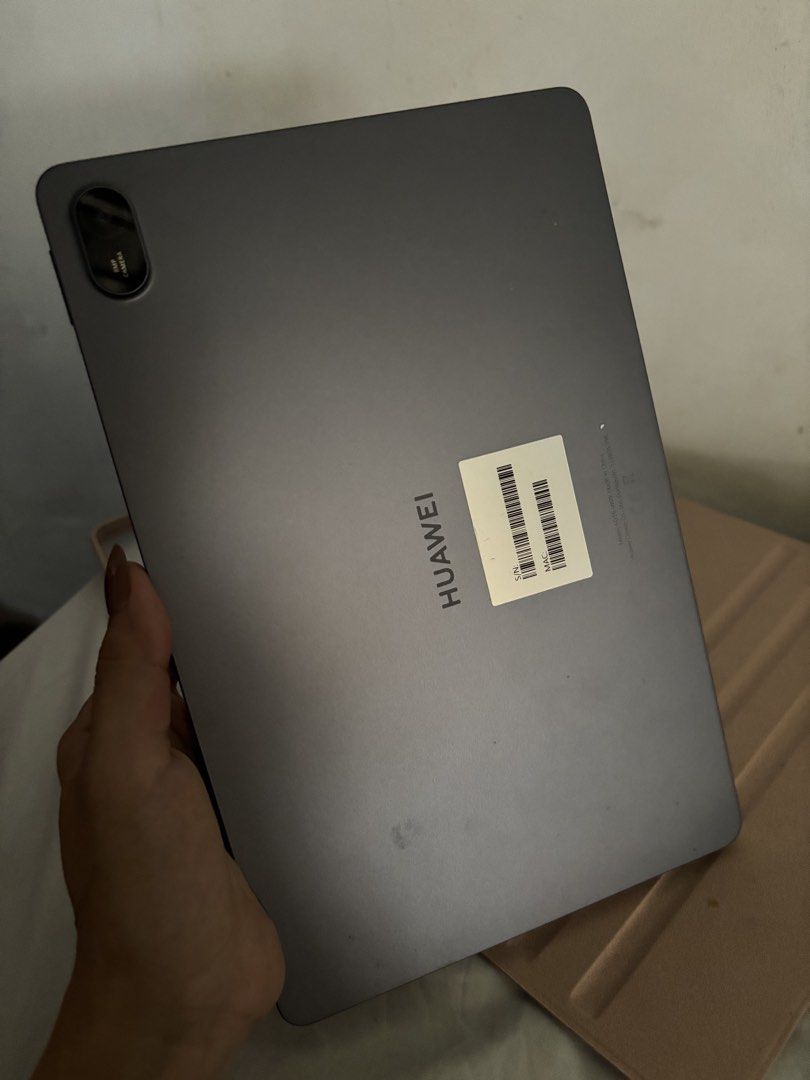 Huawei Matepad SE 11 (Category: Android) located in Quezon City. Submitted by myshop.galore (Listing ID 1450941499, Image 2). Description: makinis light dents issue none no charger this year lang binili rfs upgrade 4gb rab 128 internal meetup only binili sa store .